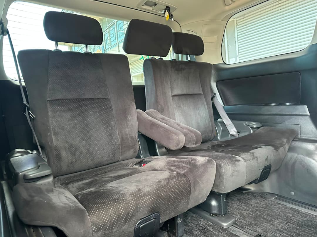 TOYOTA VELLFIRE thumbnail 6